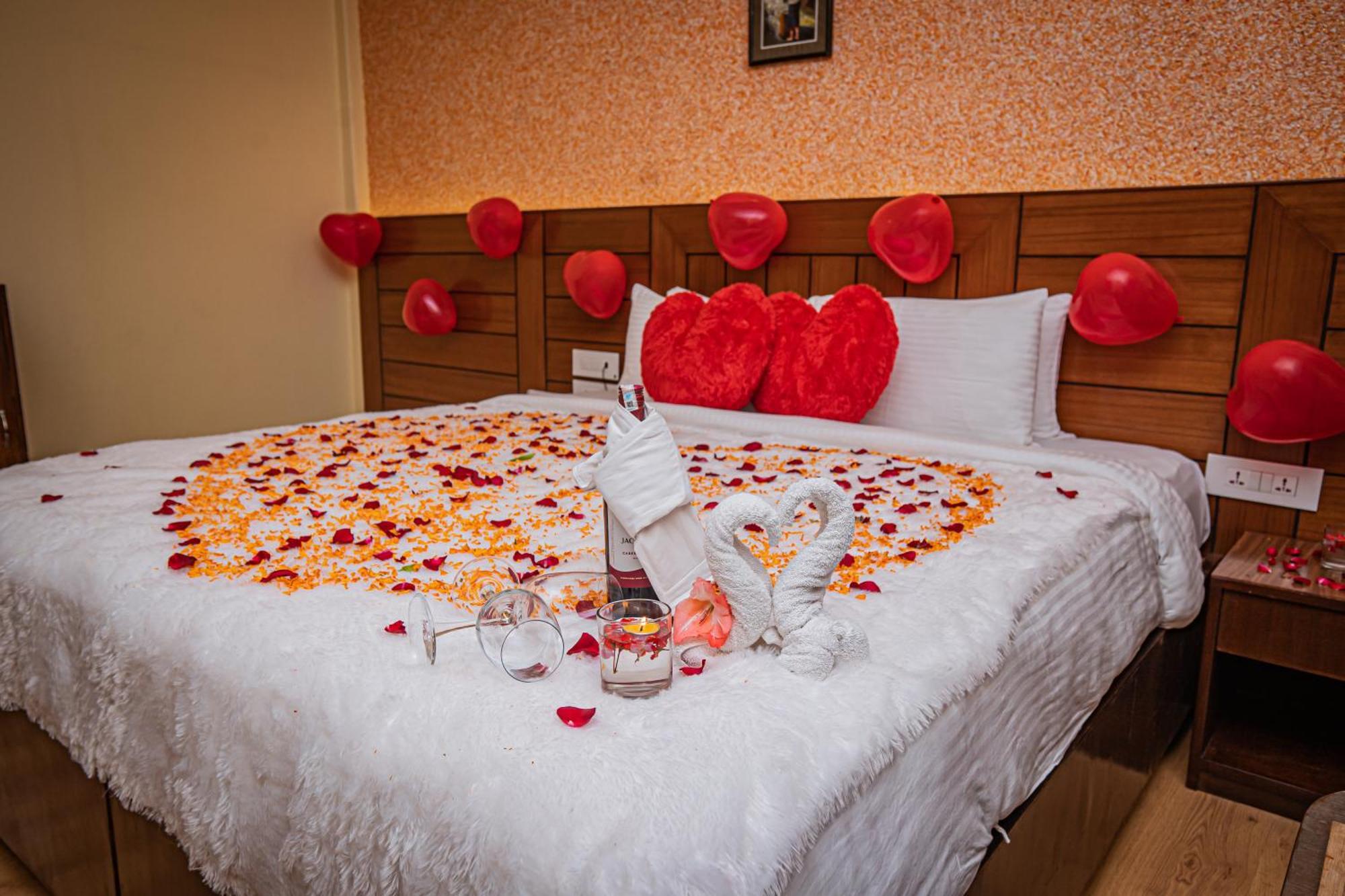 喜马拉雅皇冠酒店 博卡拉 外观 照片
